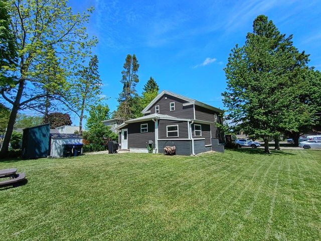16 N Adams STREET, Elkhorn, WI 53121