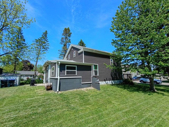 16 N Adams STREET, Elkhorn, WI 53121