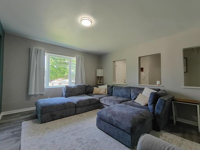 16 N Adams STREET, Elkhorn, WI 53121