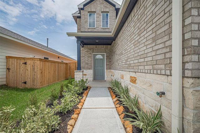 328 Palero Path, Brookshire, TX 77423