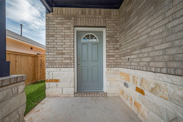 328 Palero Path, Brookshire, TX 77423