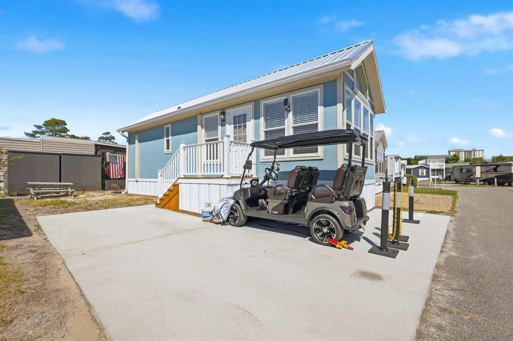 9700 Kings Rd., Myrtle Beach, SC 29572 — exterior