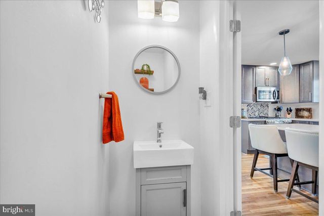 265 S 32ND ST, Camden, NJ 08105