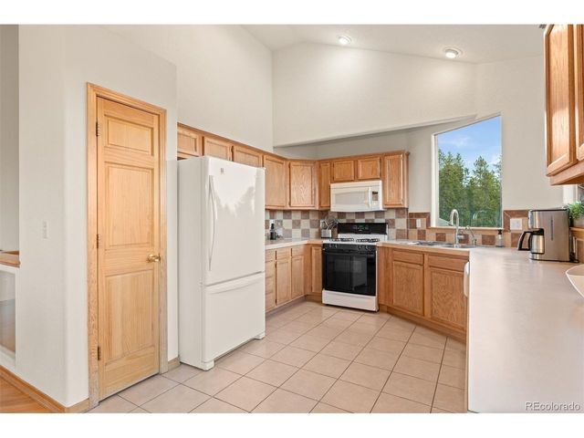 100 Apache Rd, Evergreen, CO 80439