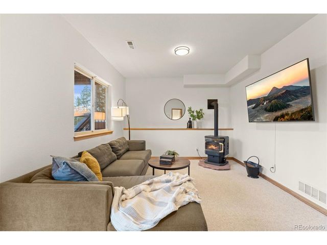 100 Apache Rd, Evergreen, CO 80439