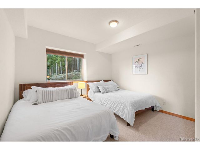 100 Apache Rd, Evergreen, CO 80439