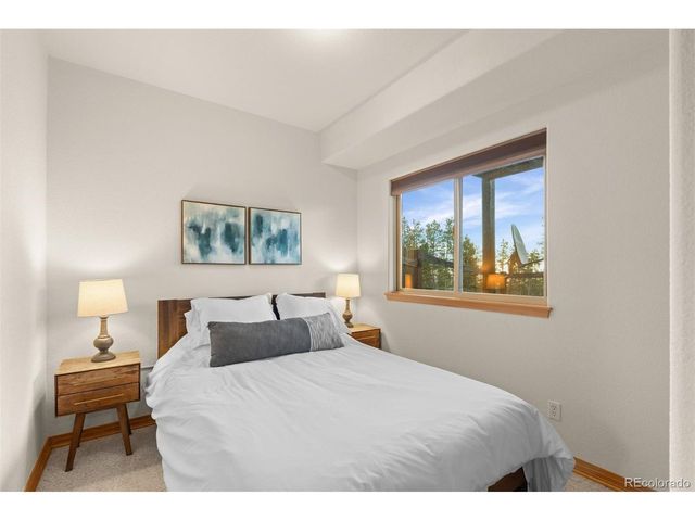 100 Apache Rd, Evergreen, CO 80439