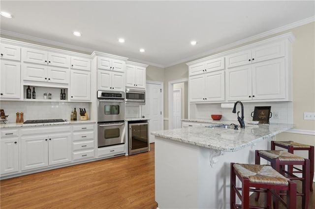520 Estate Club Circle, Roswell, GA 30075