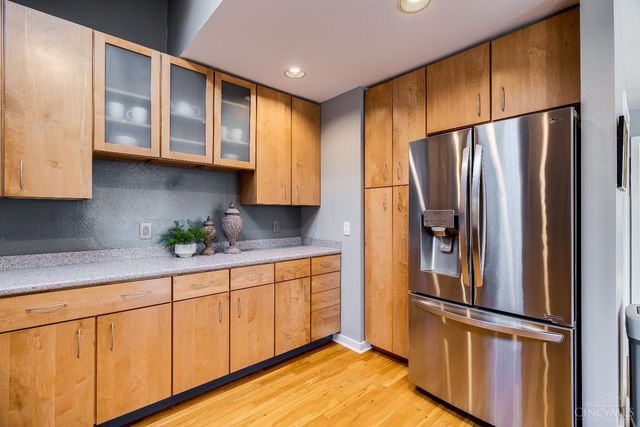 9883 Fawnrun Court, Evendale, OH 45241