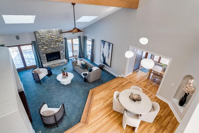 9883 Fawnrun Court, Evendale, OH 45241