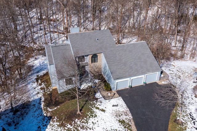 9883 Fawnrun Court, Evendale, OH 45241