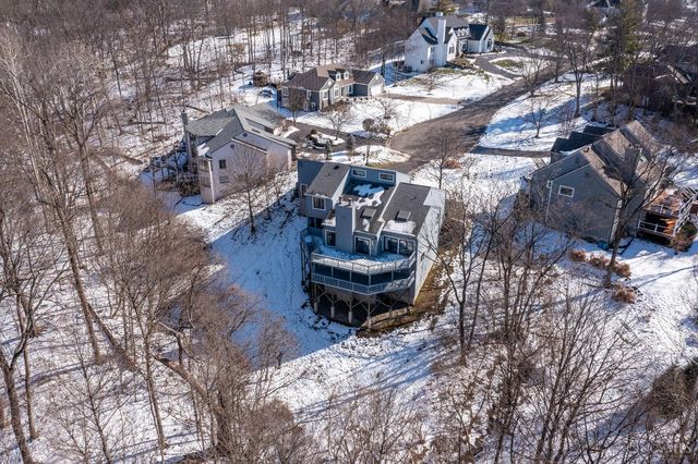 9883 Fawnrun Court, Evendale, OH 45241