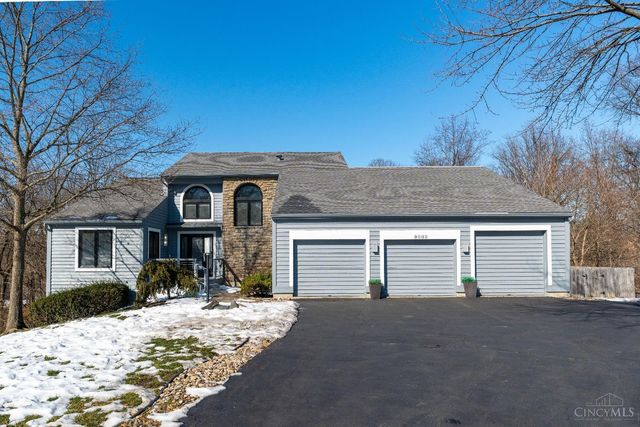 9883 Fawnrun Court, Evendale, OH 45241