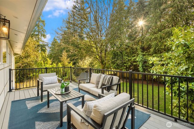 4615 88th Avenue SE, Mercer Island, WA 98040