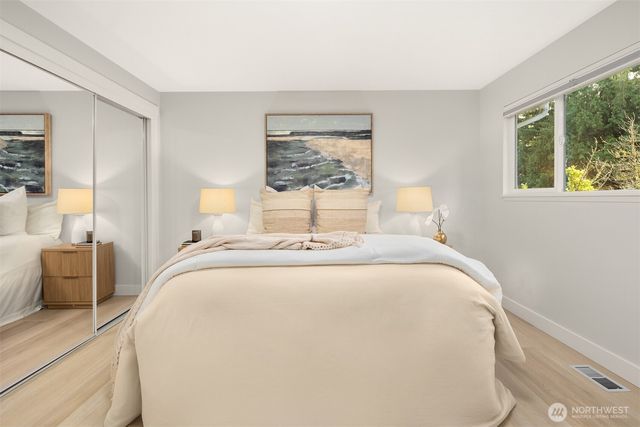 4615 88th Avenue SE, Mercer Island, WA 98040