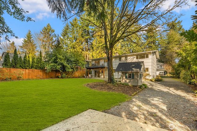 4615 88th Avenue SE, Mercer Island, WA 98040