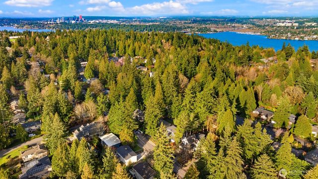 4615 88th Avenue SE, Mercer Island, WA 98040