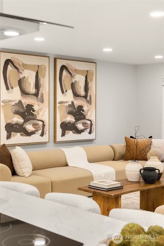 4615 88th Avenue SE, Mercer Island, WA 98040