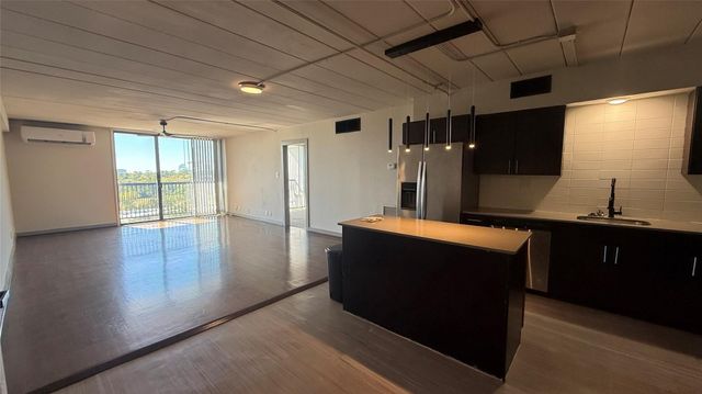 5400 Memorial Drive 701, Houston, TX 77007