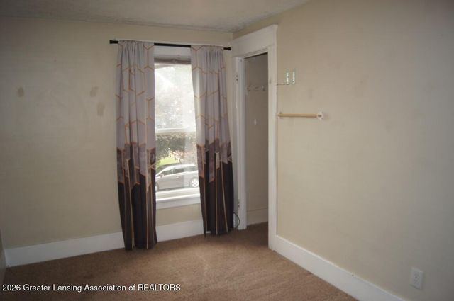 206 N Clemens Avenue, Lansing, MI 48912