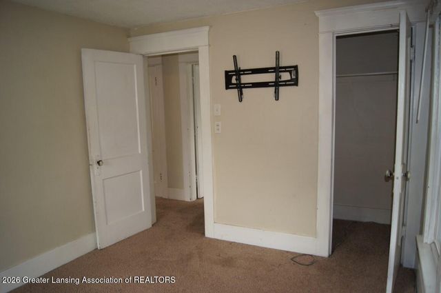 206 N Clemens Avenue, Lansing, MI 48912