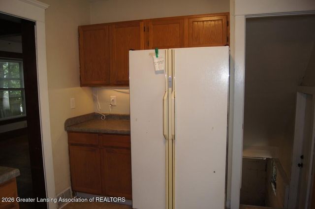 206 N Clemens Avenue, Lansing, MI 48912