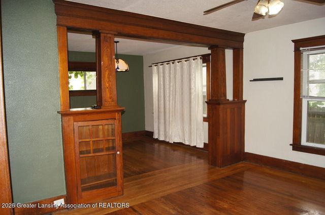206 N Clemens Avenue, Lansing, MI 48912