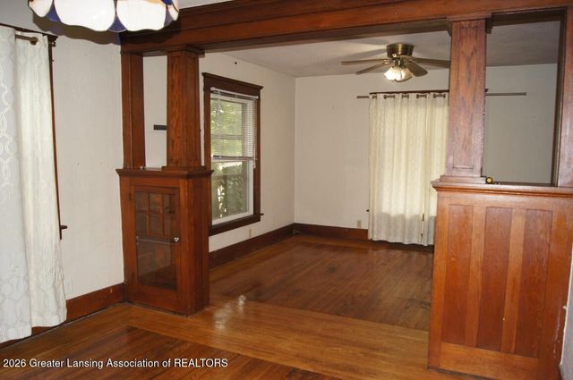 206 N Clemens Avenue, Lansing, MI 48912