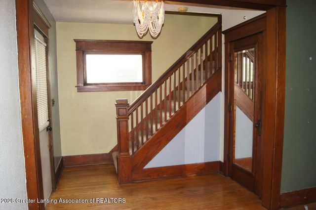 206 N Clemens Avenue, Lansing, MI 48912