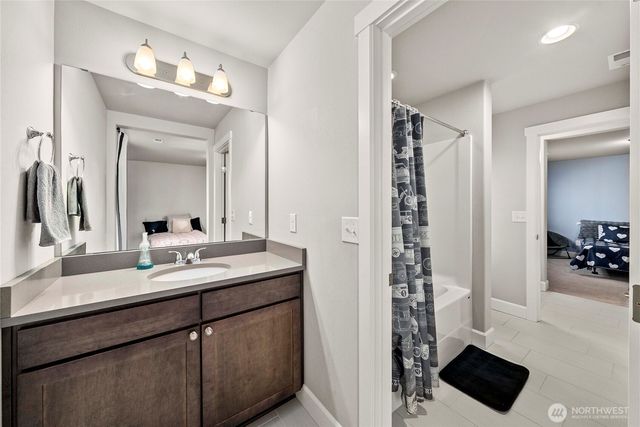 3901 14th Avenue SE, Puyallup, WA 98372