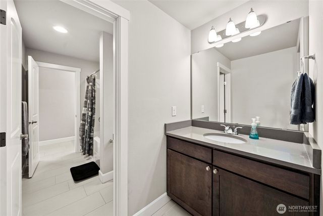 3901 14th Avenue SE, Puyallup, WA 98372