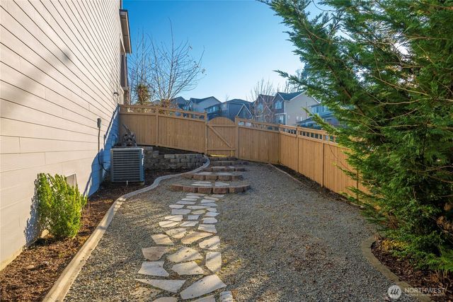 3901 14th Avenue SE, Puyallup, WA 98372