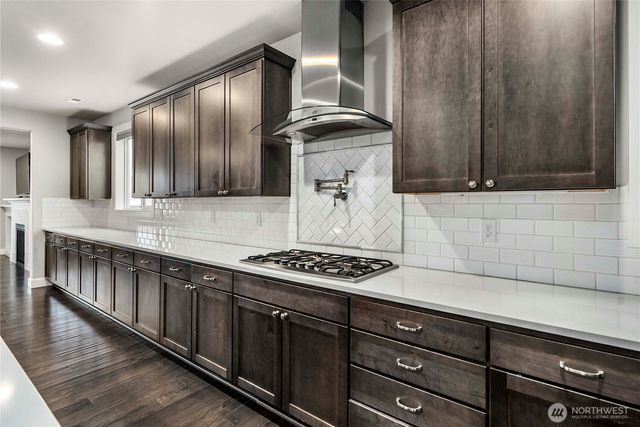 3901 14th Avenue SE, Puyallup, WA 98372