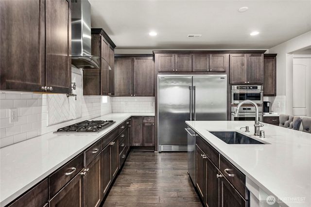 3901 14th Avenue SE, Puyallup, WA 98372