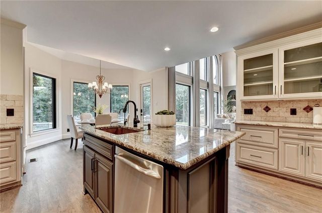 805 Longstone Landing, Alpharetta, GA 30022