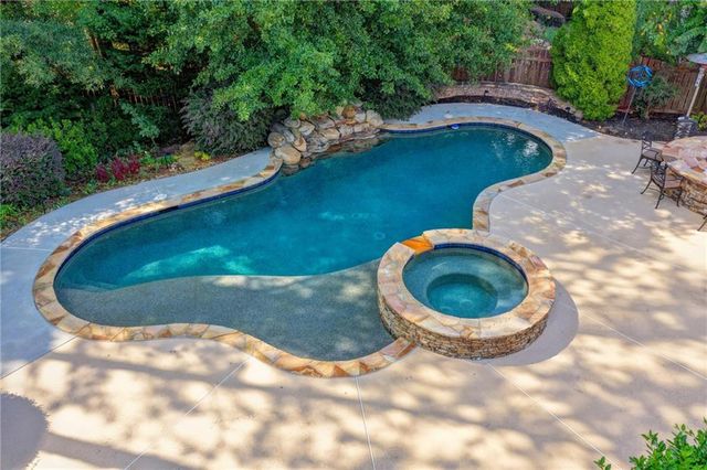 805 Longstone Landing, Alpharetta, GA 30022