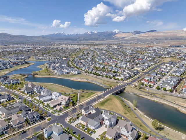 4602 W SERENDIPITY WAY, South Jordan, UT 84009