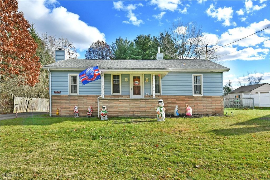 2928 W Liberty Street, Girard, OH 44420