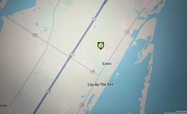 142 Vercie, Rockport, TX 78382