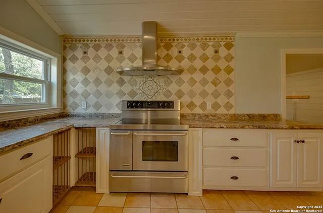 142 Vercie, Rockport, TX 78382