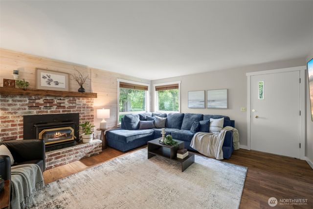 924 1st Street, Sultan, WA 98294