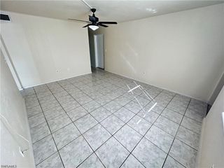 2828 Jackson ST C7, Fort Myers, FL 33901