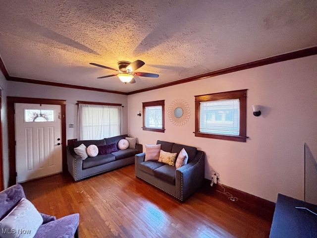 107 N Hartford Avenue, Youngstown, OH 44509