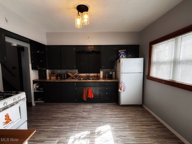 107 N Hartford Avenue, Youngstown, OH 44509