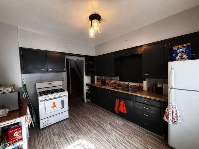 107 N Hartford Avenue, Youngstown, OH 44509