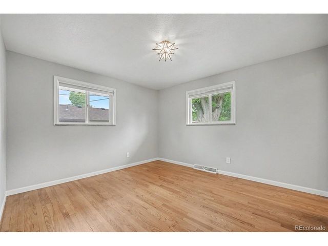 8130 W 64th Ave, Arvada, CO 80004