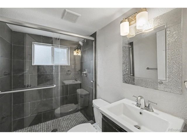 8130 W 64th Ave, Arvada, CO 80004