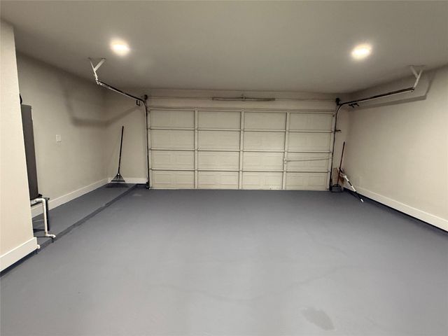 10007 Wren Street, La Porte, TX 77571