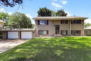 7849 Sierra Parkway, Brooklyn Park, MN 55444