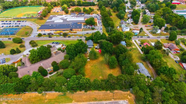 7427 Andersonville Pike, Knoxville, TN 37938